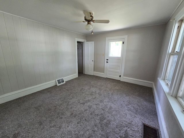 103 W Cherokee Avenue W, Shabbona, IL 60550