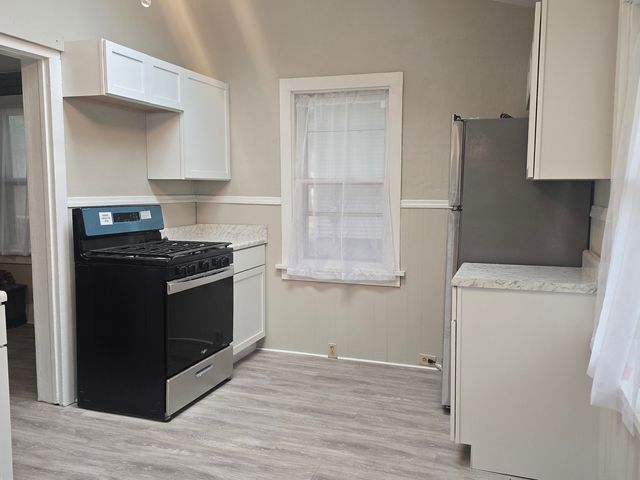 103 W Cherokee Avenue W, Shabbona, IL 60550