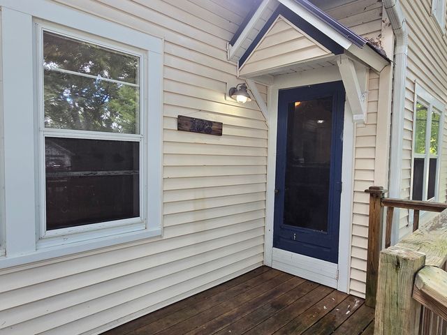 103 W Cherokee Avenue W, Shabbona, IL 60550