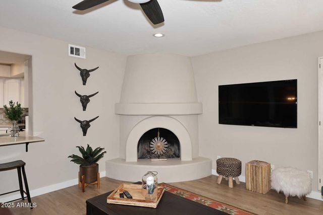 6249 N 78TH Street 13, Scottsdale, AZ 85250