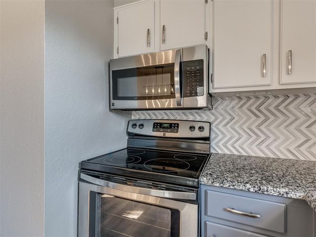 9747 Hefner Village Boulevard, Oklahoma City, OK 73162