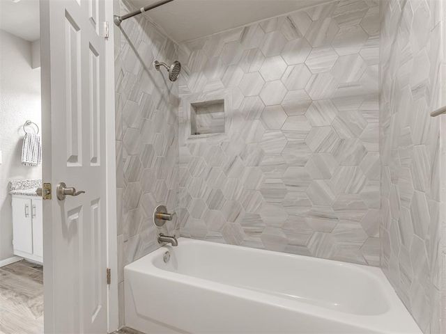 9747 Hefner Village Boulevard, Oklahoma City, OK 73162