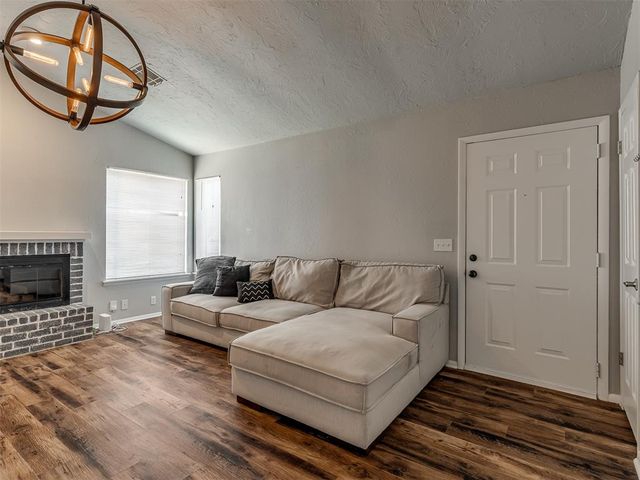 9747 Hefner Village Boulevard, Oklahoma City, OK 73162