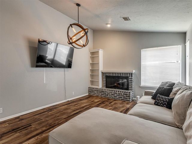 9747 Hefner Village Boulevard, Oklahoma City, OK 73162