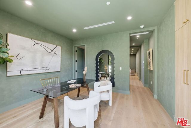 16643 Addison Street, Encino, CA 91436