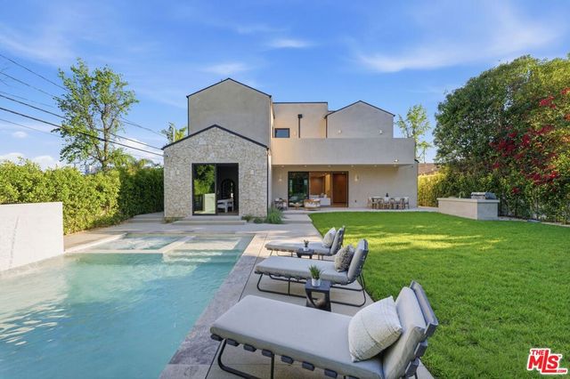 16643 Addison Street, Encino, CA 91436