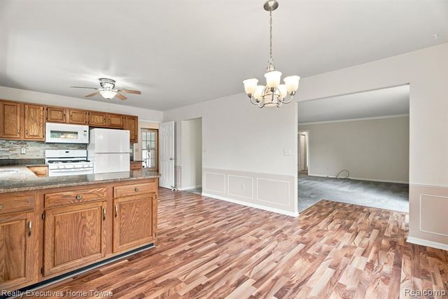 3282 Sapphire Lane, Fort Gratiot, MI 48059