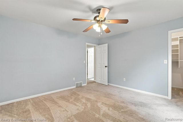 3282 Sapphire Lane, Fort Gratiot, MI 48059
