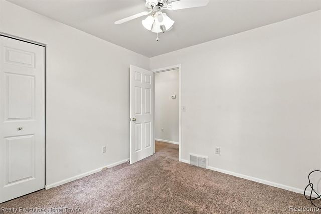 3282 Sapphire Lane, Fort Gratiot, MI 48059
