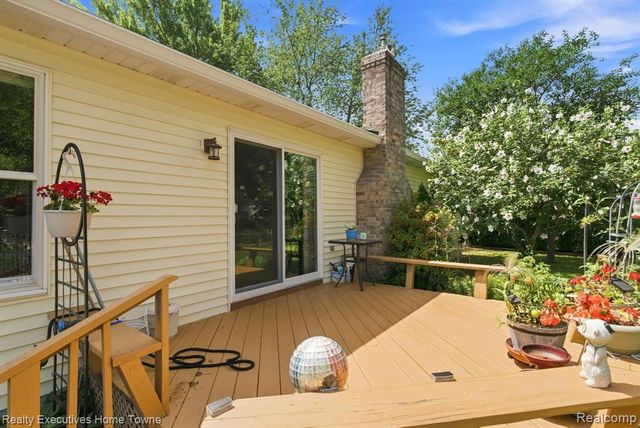 3282 Sapphire Lane, Fort Gratiot, MI 48059