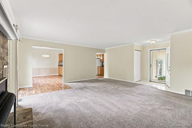 3282 Sapphire Lane, Fort Gratiot, MI 48059