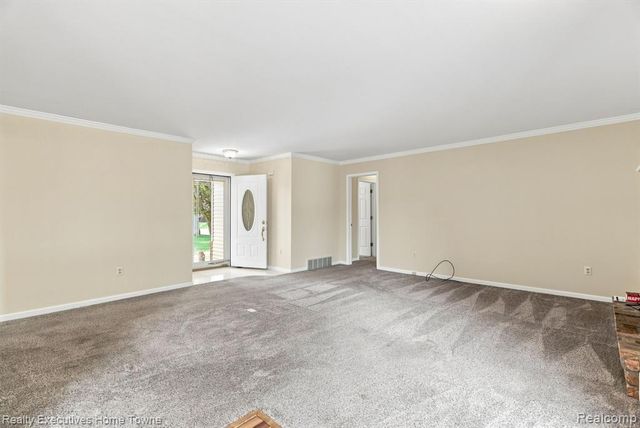 3282 Sapphire Lane, Fort Gratiot, MI 48059