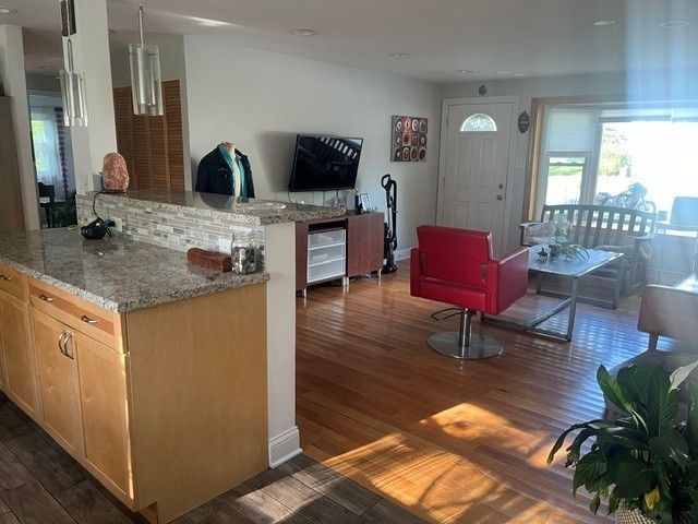 630 Dartmouth Lane, Schaumburg, IL 60193