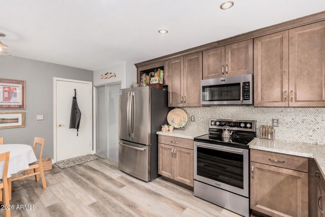 13824 S 42ND Place, Phoenix, AZ 85044