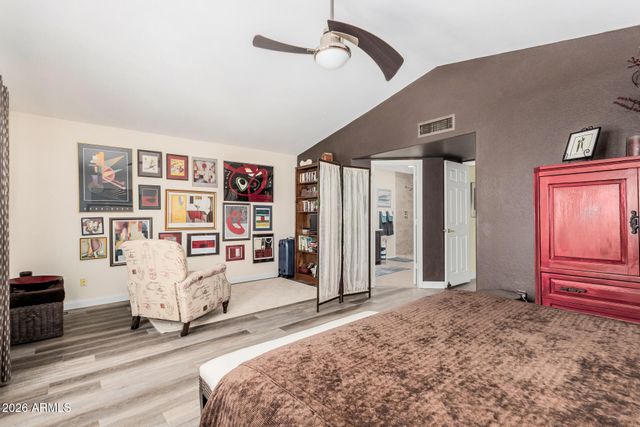 13824 S 42ND Place, Phoenix, AZ 85044