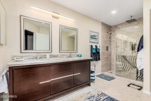 13824 S 42ND Place, Phoenix, AZ 85044