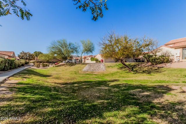 13824 S 42ND Place, Phoenix, AZ 85044