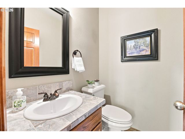 2736 Sw 28TH Dr, Portland, OR 97219
