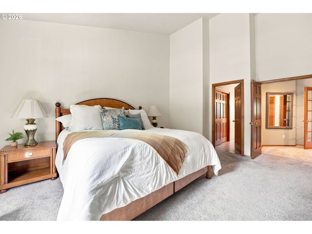 2736 Sw 28TH Dr, Portland, OR 97219