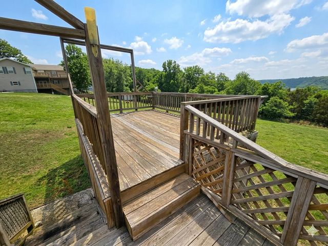 1367 Mountain Grove Road, Branson, MO 65616