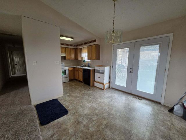 1367 Mountain Grove Road, Branson, MO 65616