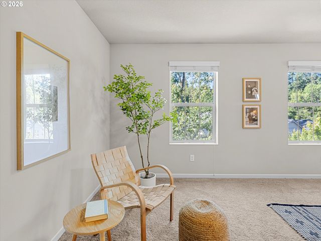 9259 Sw CHOPIN Ln, Portland, OR 97225