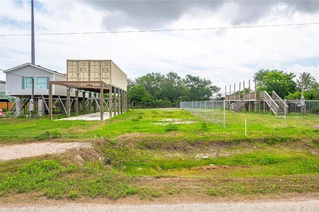 439 16th Street, San Leon, TX 77539