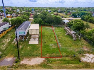 439 16th Street, San Leon, TX 77539