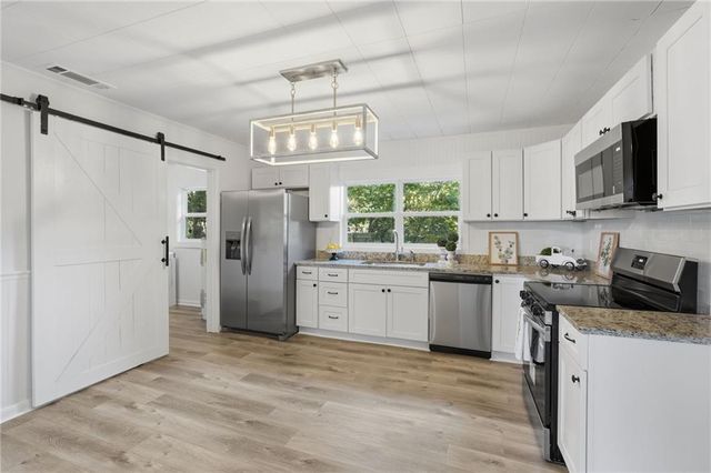 1965 Holland Park Drive, Buford, GA 30519