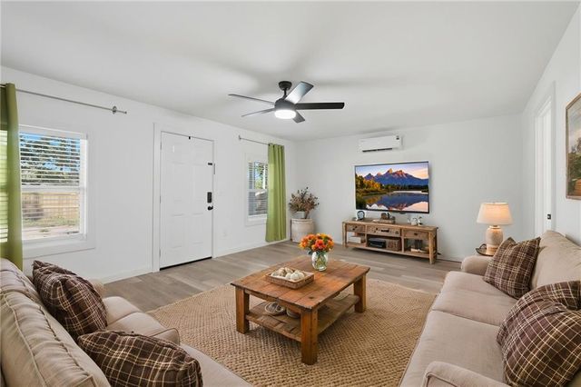 1965 Holland Park Drive, Buford, GA 30519