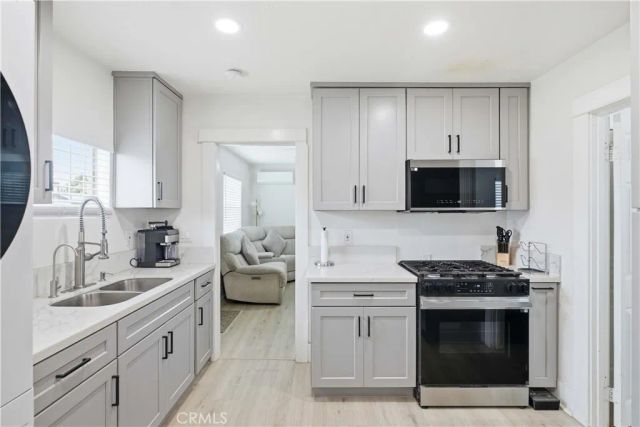 5964 S Halldale, Los Angeles, CA 90047