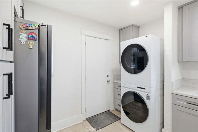 5964 S Halldale, Los Angeles, CA 90047