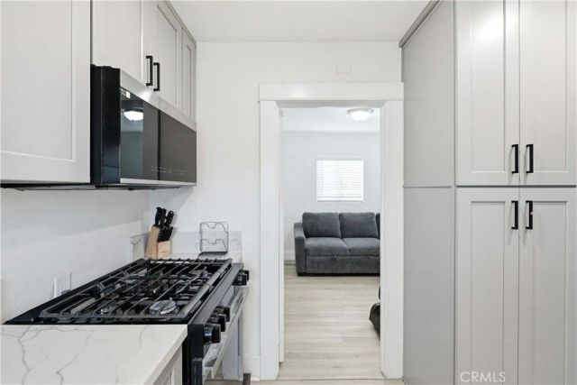 5964 S Halldale, Los Angeles, CA 90047