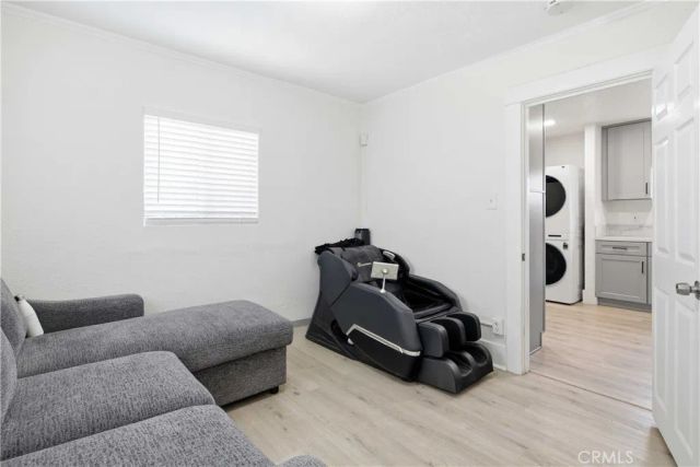 5964 S Halldale, Los Angeles, CA 90047