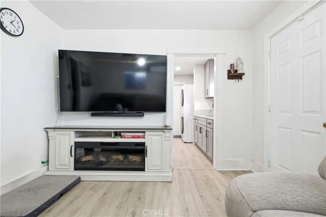 5964 S Halldale, Los Angeles, CA 90047