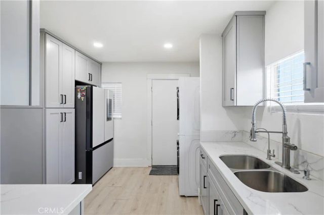 5964 S Halldale, Los Angeles, CA 90047