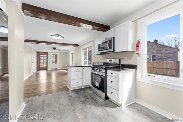 2232 9th Street, Wyandotte, MI 48192