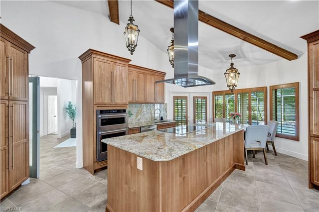 6597 Willow Lake CIR, Fort Myers, FL 33966