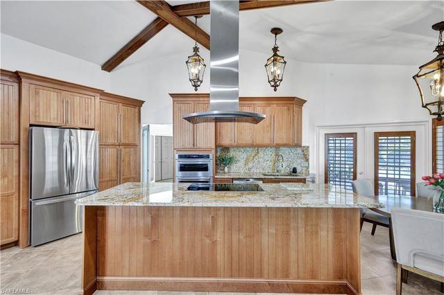 6597 Willow Lake CIR, Fort Myers, FL 33966