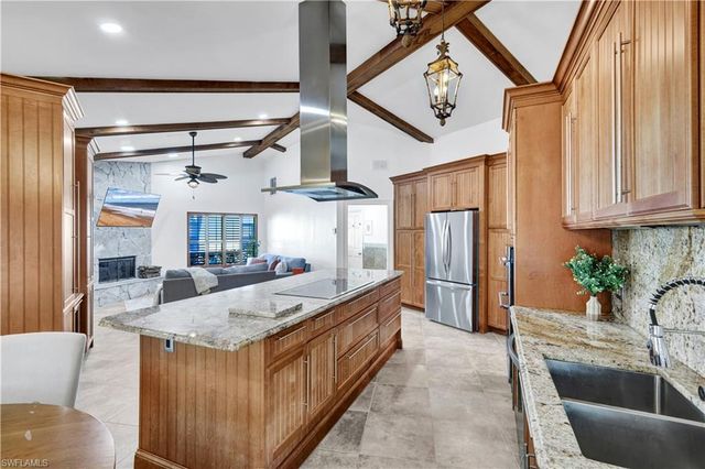 6597 Willow Lake CIR, Fort Myers, FL 33966