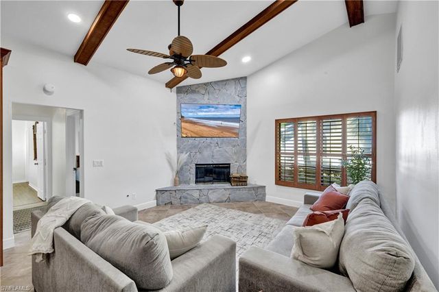 6597 Willow Lake CIR, Fort Myers, FL 33966