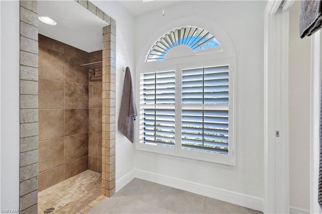 6597 Willow Lake CIR, Fort Myers, FL 33966