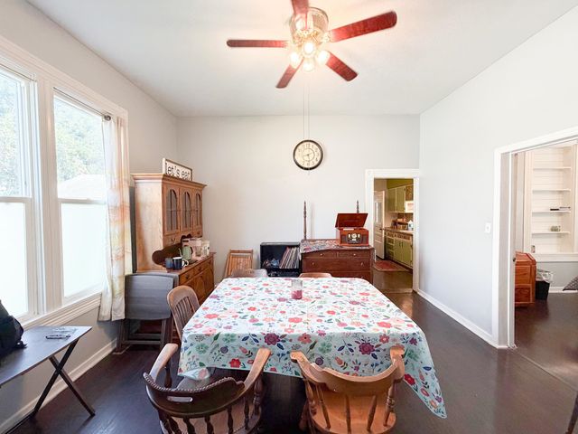 1218 E Iron Ave, Salina, KS 67401