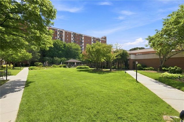 300 Johnson Ferry Road A104, Sandy Springs, GA 30328