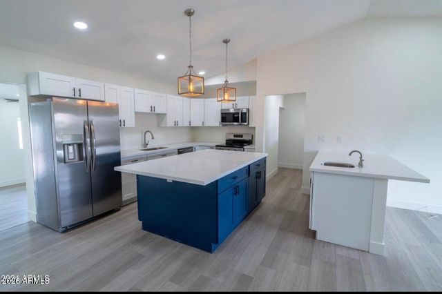 14630 N 63rd Avenue, Glendale, AZ 85306