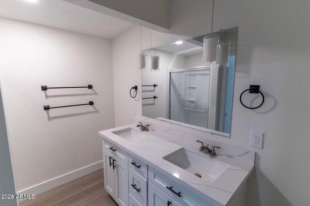 14630 N 63rd Avenue, Glendale, AZ 85306