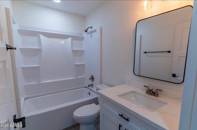 14630 N 63rd Avenue, Glendale, AZ 85306