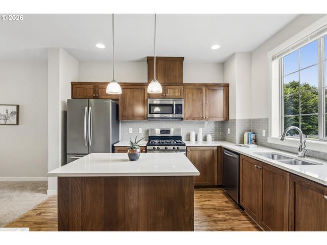 28440 Sw VILLEBOIS Dr, Wilsonville, OR 97070