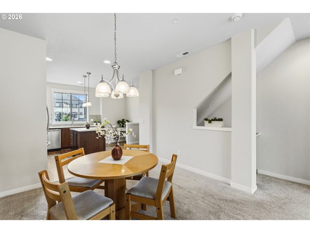 28440 Sw VILLEBOIS Dr, Wilsonville, OR 97070