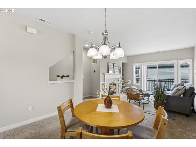 28440 Sw VILLEBOIS Dr, Wilsonville, OR 97070